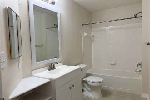 Copropriété à louer à Ocoee, Floride: 2 chambres, 95.78 m2 № 2378290 - photo 13