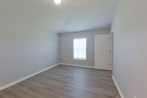 House in Lehigh Acres, Florida 3 bedrooms, 130.06 sq.m. № 2166863 - photo 14