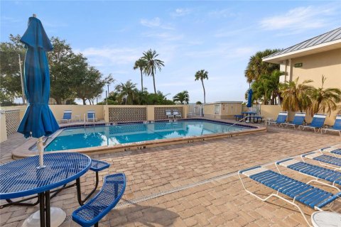 Condo in Ruskin, Florida, 1 bedroom № 2118858 - photo 27