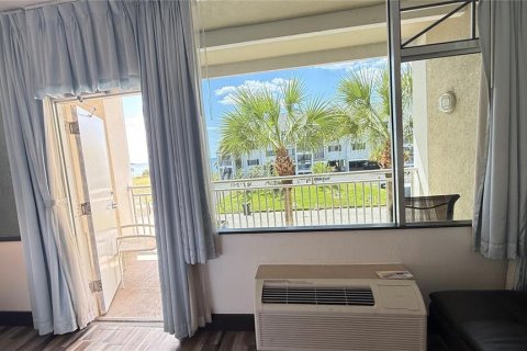 Condo in Ruskin, Florida, 1 bedroom № 2118858 - photo 20