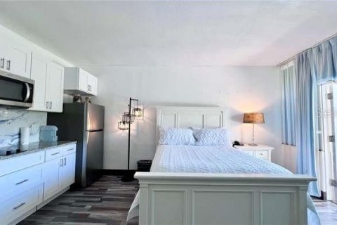 Condo in Ruskin, Florida, 1 bedroom № 2118858 - photo 17
