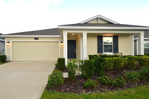 House in Kissimmee, Florida 3 bedrooms, 144.93 sq.m. № 1842985 - photo 1