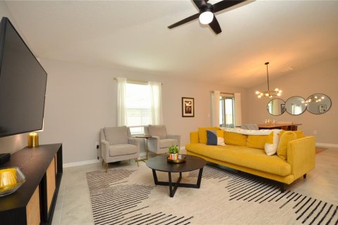 House in Kissimmee, Florida 3 bedrooms, 144.93 sq.m. № 1842985 - photo 24