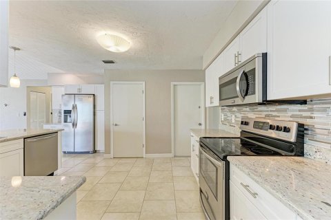 Villa ou maison à vendre à Sarasota, Floride: 3 chambres, 171.5 m2 № 2434847 - photo 15