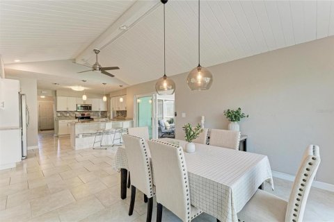 Villa ou maison à vendre à Sarasota, Floride: 3 chambres, 171.5 m2 № 2434847 - photo 24