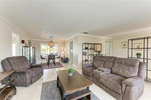 Villa ou maison à vendre à Sarasota, Floride: 3 chambres, 171.5 m2 № 2434847 - photo 12