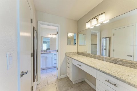 Villa ou maison à vendre à Sarasota, Floride: 3 chambres, 171.5 m2 № 2434847 - photo 29