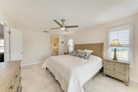 Villa ou maison à vendre à Sarasota, Floride: 3 chambres, 171.5 m2 № 2434847 - photo 27