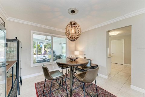 Villa ou maison à vendre à Sarasota, Floride: 3 chambres, 171.5 m2 № 2434847 - photo 10