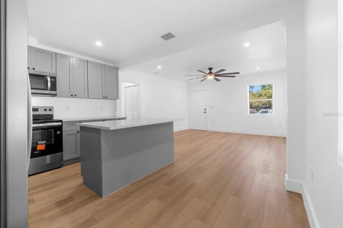 Купить виллу или дом в Тампа, Флорида 5 комнат, 116.03м2, № 2429519 - фото 16