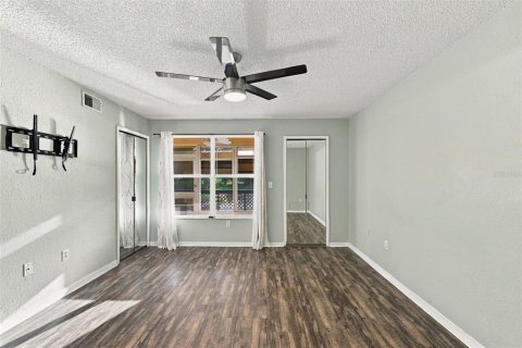 Touwnhouse à vendre à Seminole, Floride: 3 chambres, 147.99 m2 № 2430492 - photo 26