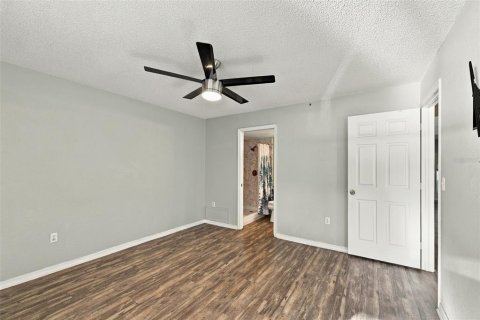 Touwnhouse à vendre à Seminole, Floride: 3 chambres, 147.99 m2 № 2430492 - photo 27