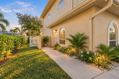 Touwnhouse à vendre à Seminole, Floride: 3 chambres, 147.99 m2 № 2430492 - photo 7