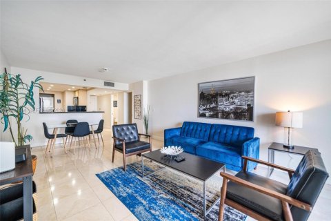 Купить кондоминиум в Майами, Флорида 1 спальня, 99.03м2, № 1995025 - фото 13