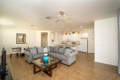 Casa en venta en Davenport, Florida, 4 dormitorios, 179.95 m2 № 1520402 - foto 27
