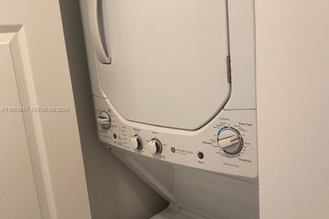 Condominio en alquiler en West Palm Beach, Florida, 1 dormitorio, 49.24 m2 № 1982340 - foto 12