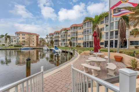 Copropriété à vendre à Sarasota, Floride: 1 chambre, 72.46 m2 № 1643072 - photo 27