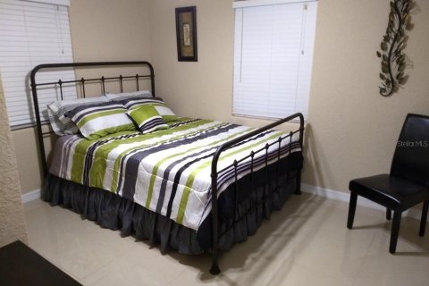 Apartamento en alquiler en Orlando, Florida, 2 dormitorios, 83.61 m2 № 2197507 - foto 4