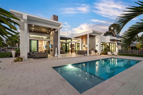 Casa en venta en Lighthouse Point, Florida, 3 dormitorios, 290.04 m2 № 1859395 - foto 2