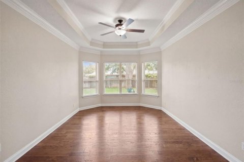 House in Sorrento, Florida 5 bedrooms, 381.36 sq.m. № 2223337 - photo 28