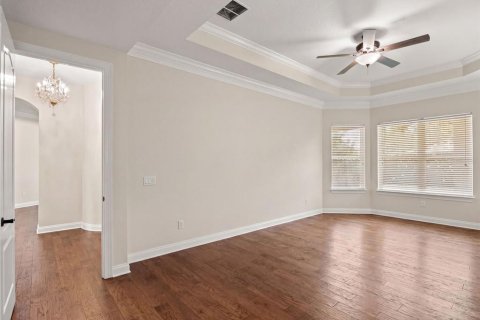 House in Sorrento, Florida 5 bedrooms, 381.36 sq.m. № 2223337 - photo 29