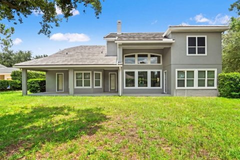 House in Sorrento, Florida 5 bedrooms, 381.36 sq.m. № 2223337 - photo 7