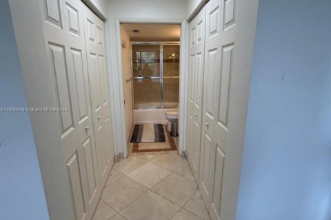 Copropriété à vendre à Aventura, Floride: 2 chambres, 109.62 m2 № 1936818 - photo 14