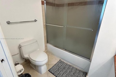 Copropriété à vendre à Aventura, Floride: 2 chambres, 109.62 m2 № 1936818 - photo 20