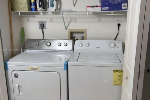 Copropriété à vendre à Aventura, Floride: 2 chambres, 109.62 m2 № 1936818 - photo 22