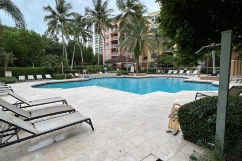 Copropriété à vendre à Aventura, Floride: 2 chambres, 109.62 m2 № 1936818 - photo 24