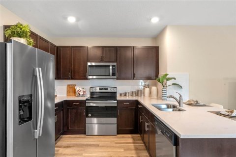 House in Kissimmee, Florida 3 bedrooms, 139.73 sq.m. № 1854617 - photo 7