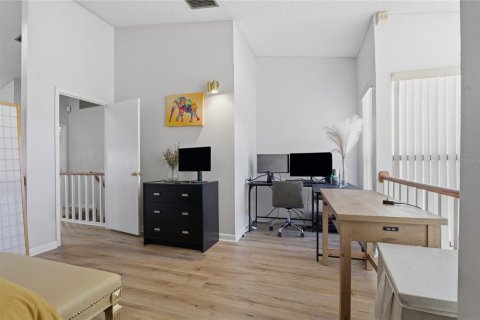 Купить таунхаус в Хейнс-Сити, Флорида 11 комнат, 171.31м2, № 2150682 - фото 28