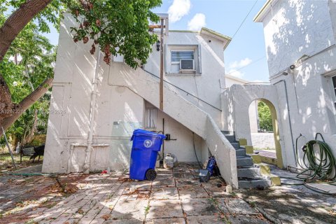 Villa ou maison à louer à Miami, Floride: 1 chambre, 46.45 m2 № 2339887 - photo 12