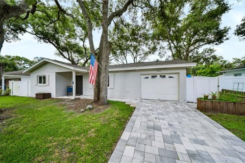 Casa en venta en Saint Petersburg, Florida, 3 dormitorios, 99.96 m2 № 2383905 - foto 19