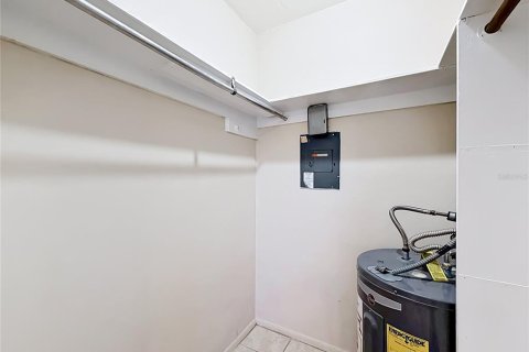 Condo in Clearwater, Florida, 2 bedrooms  № 2093350 - photo 19