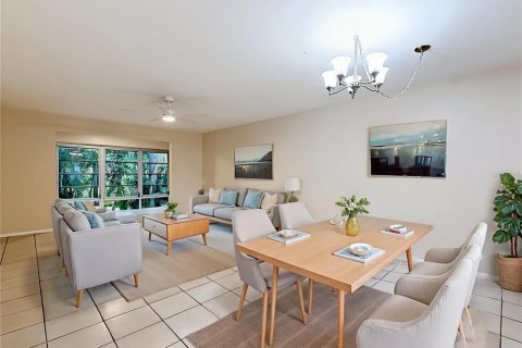 Condo in Clearwater, Florida, 2 bedrooms  № 2093350 - photo 5