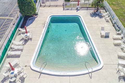 Condo in Clearwater, Florida, 2 bedrooms  № 2093350 - photo 22