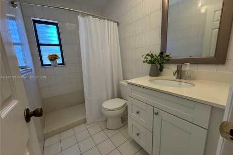 Купить виллу или дом в Пальметто-Бей, Флорида 3 спальни, 182.46м2, № 1957452 - фото 18