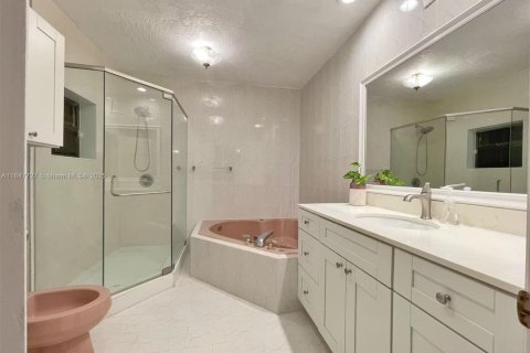 Купить виллу или дом в Пальметто-Бей, Флорида 3 спальни, 182.46м2, № 1957452 - фото 15