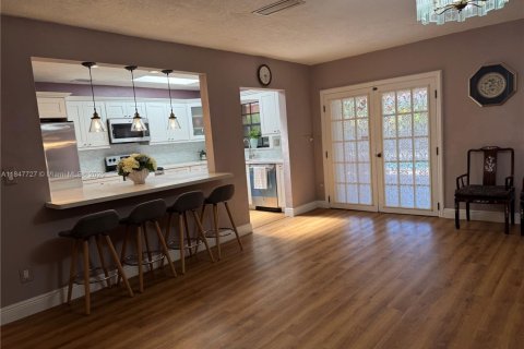 Купить виллу или дом в Пальметто-Бей, Флорида 3 спальни, 182.46м2, № 1957452 - фото 5