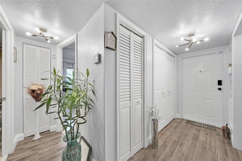 Copropriété à vendre à Sunrise, Floride: 2 chambres, 78.97 m2 № 2182392 - photo 14