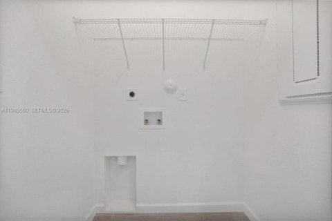 Touwnhouse à louer à Homestead, Floride: 3 chambres, 133.97 m2 № 1999360 - photo 12