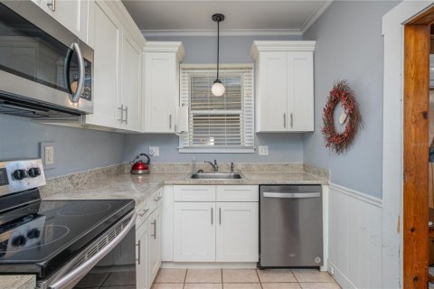 Villa ou maison à vendre à Winter Haven, Floride: 2 chambres, 117.43 m2 № 2143355 - photo 8