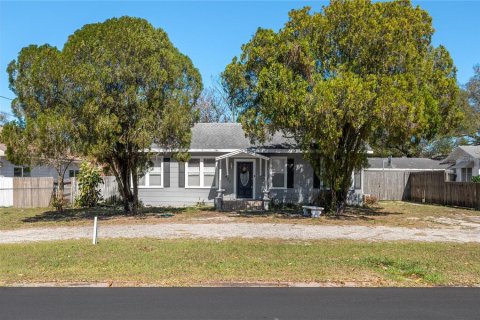 Villa ou maison à Winter Haven, Floride 2 chambres, 117.43 m2 № 2143355