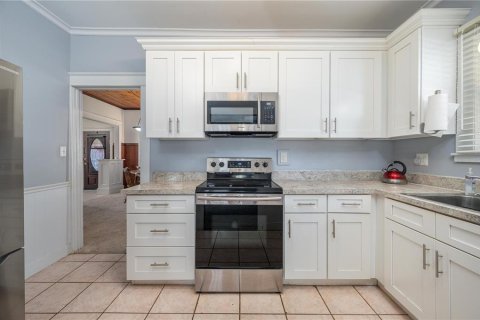 Villa ou maison à vendre à Winter Haven, Floride: 2 chambres, 117.43 m2 № 2143355 - photo 6
