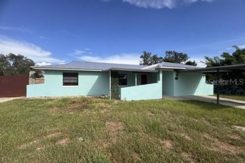 Villa ou maison à Babson Park, Floride 3 chambres, 159.61 m2 № 2339489