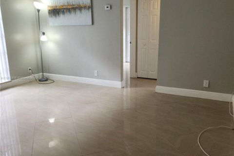 Copropriété à vendre à Tamarac, Floride: 2 chambres, 78.04 m2 № 1967521 - photo 21