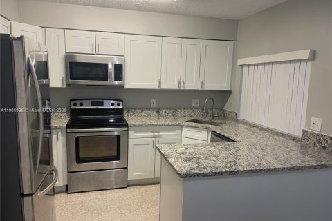 Condo à Tamarac, Floride, 2 chambres № 1967521