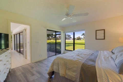 House in Palm Beach Gardens, Florida 2 bedrooms, 165.18 sq.m. № 2082932 - photo 10