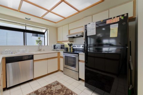 House in Palm Beach Gardens, Florida 2 bedrooms, 165.18 sq.m. № 2082932 - photo 9